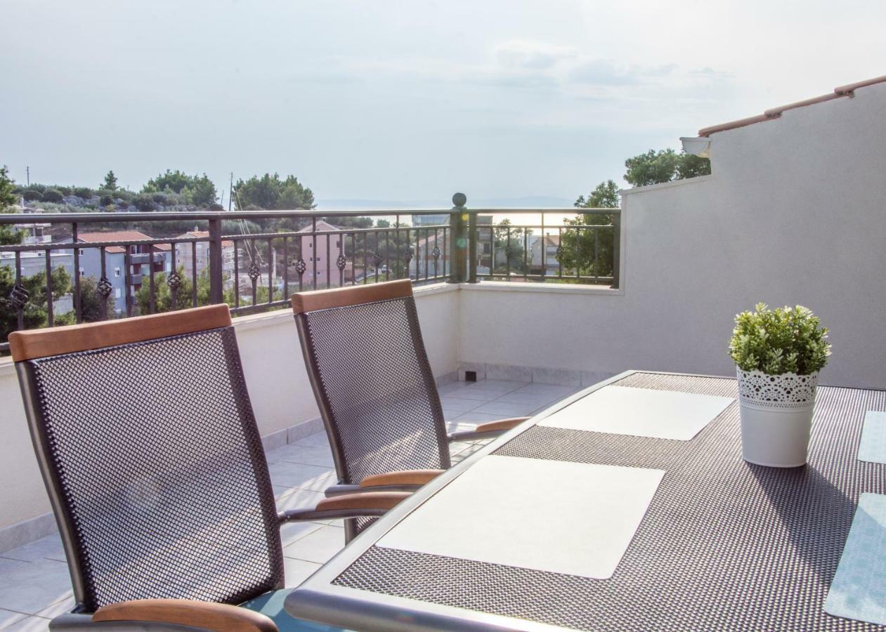 Relax Inn Podstrana Exterior foto